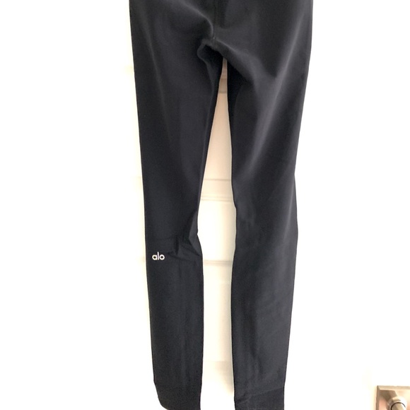 Alo High Waisted Warrior Ripped Legging - Picture 6 of 6